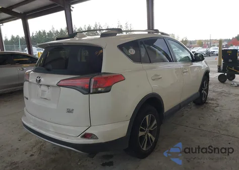 2016 Toyota Rav4 Xle z USA, uszkodzony, nr VIN JTMRFREVXGJ055526